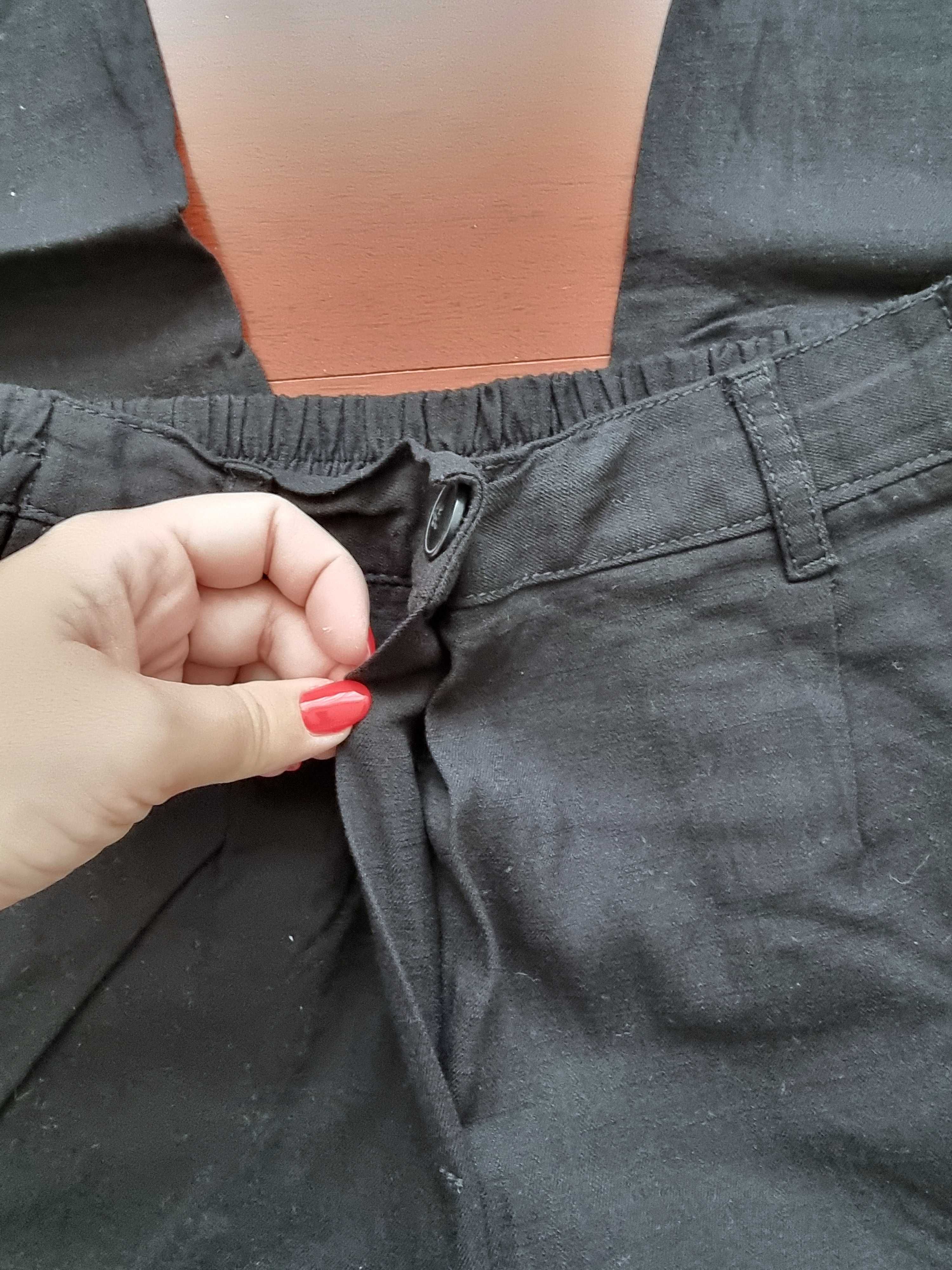 Calças pretas Bershka, tamanho XS