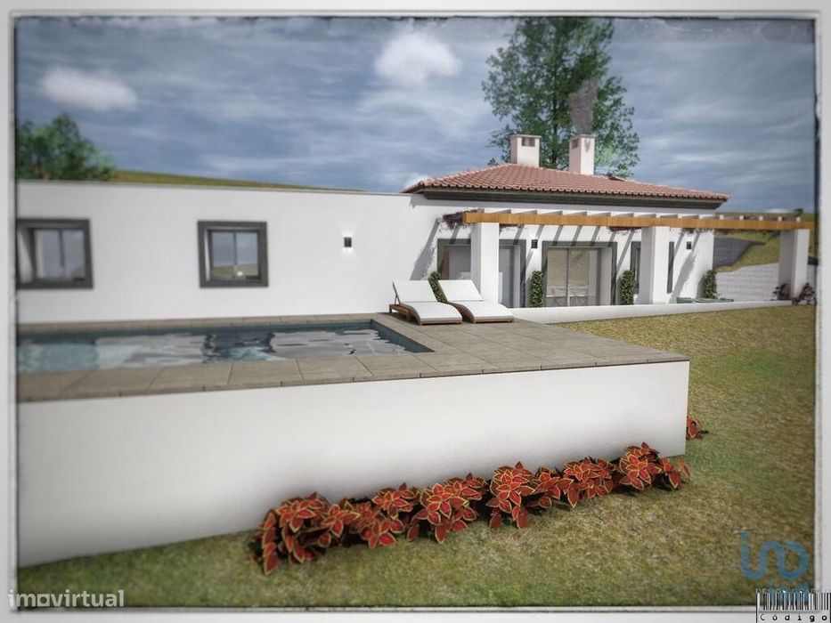 Casa tradicional T4 em Luz de Tavira e Santo Estêvão de 226,00 m2