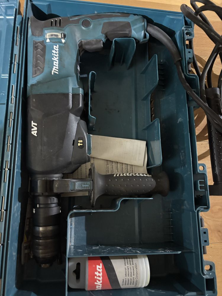 Wiertarka Makita HR2611FT 800W
