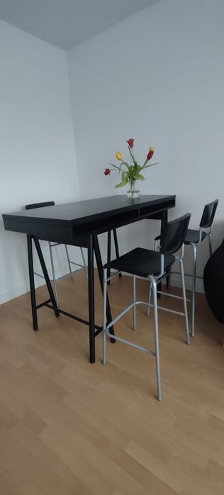 Sprzedam stolik barowy i 3 hokery barowe