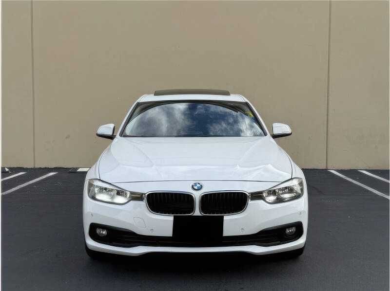 2016 BMW 3 Series 320i