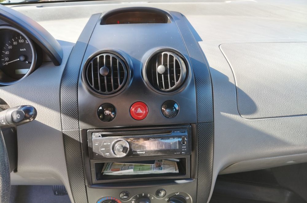 Шевроле авео 2005 ,автомат, газ бензин