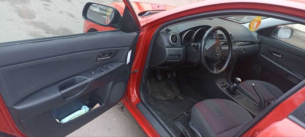 Mazda 3, історія обслуговування