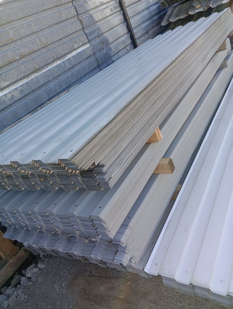 Wiata,garaż ocynkowany wraz z blachą,9mx5.4m-h 2.9m-slupy,,blacha t-18