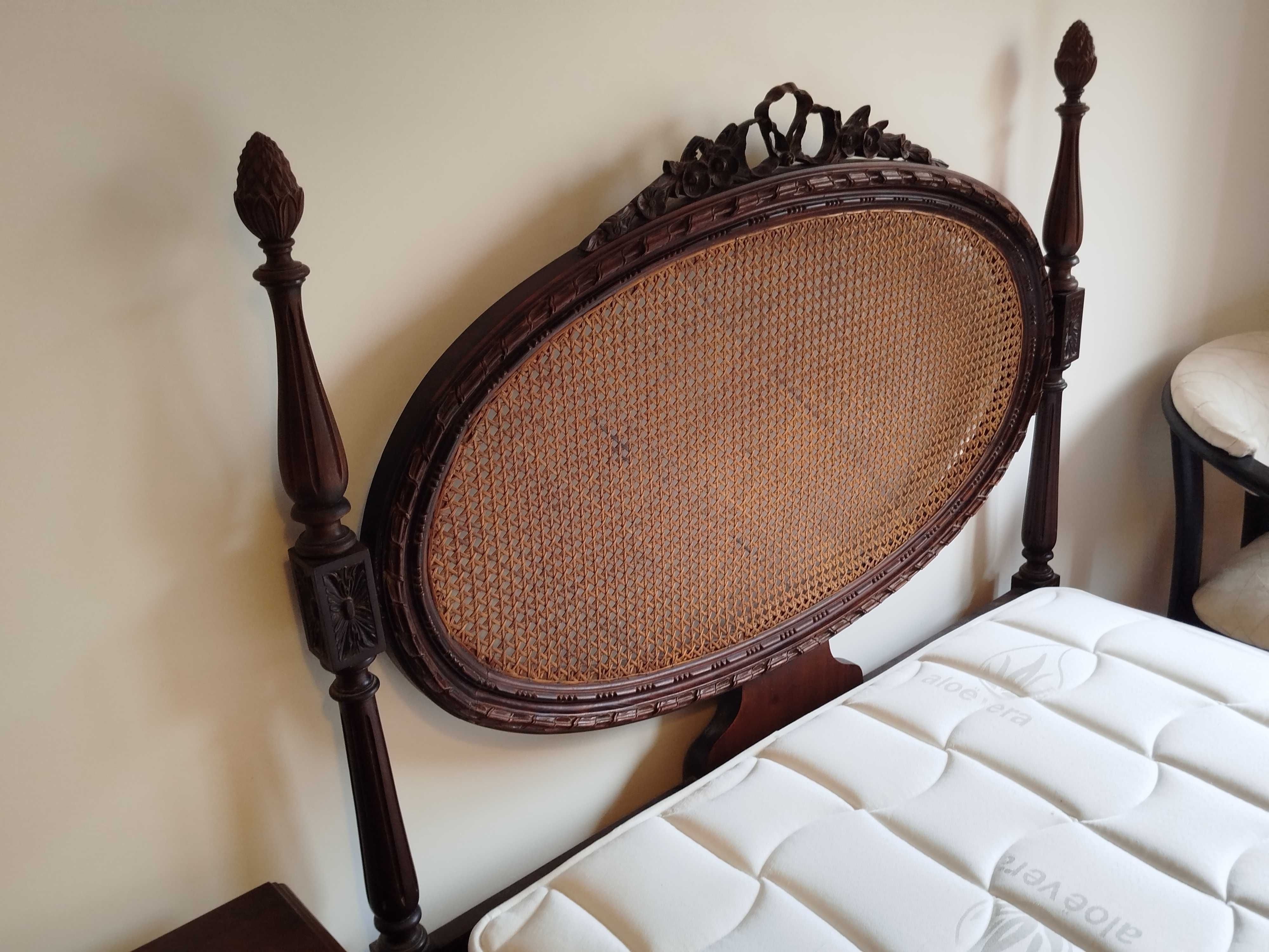 Cama de solteiro + Colchão Novo