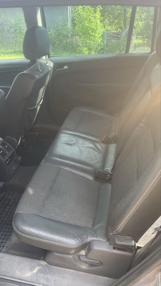 Авто Opel Zafira B 2005р 7місць