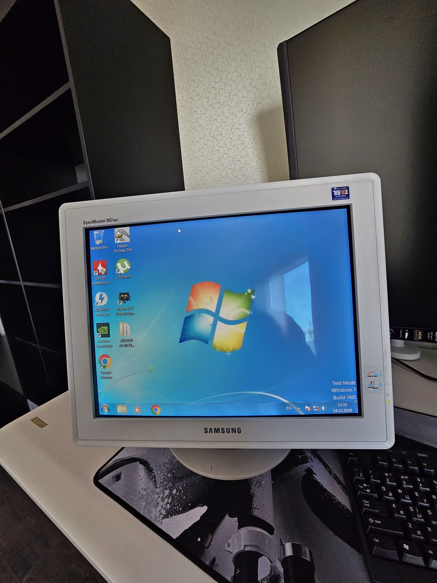 Монітор Samsung Syncmaster 997Mb