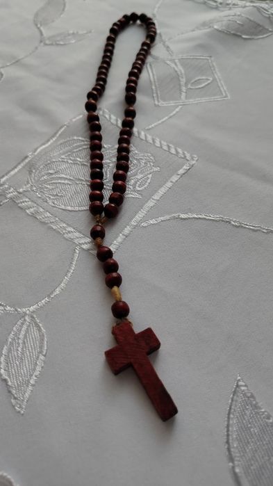 Stary drewniany różaniec