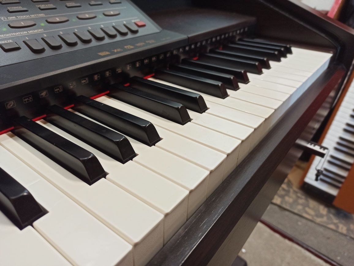 Clavinova Yamaha CVP-205 epiano.pl