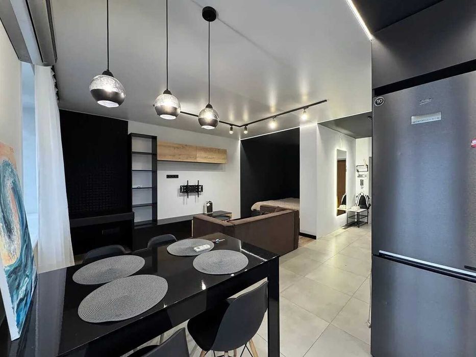 1-кім квартира з сучасним ремонтом