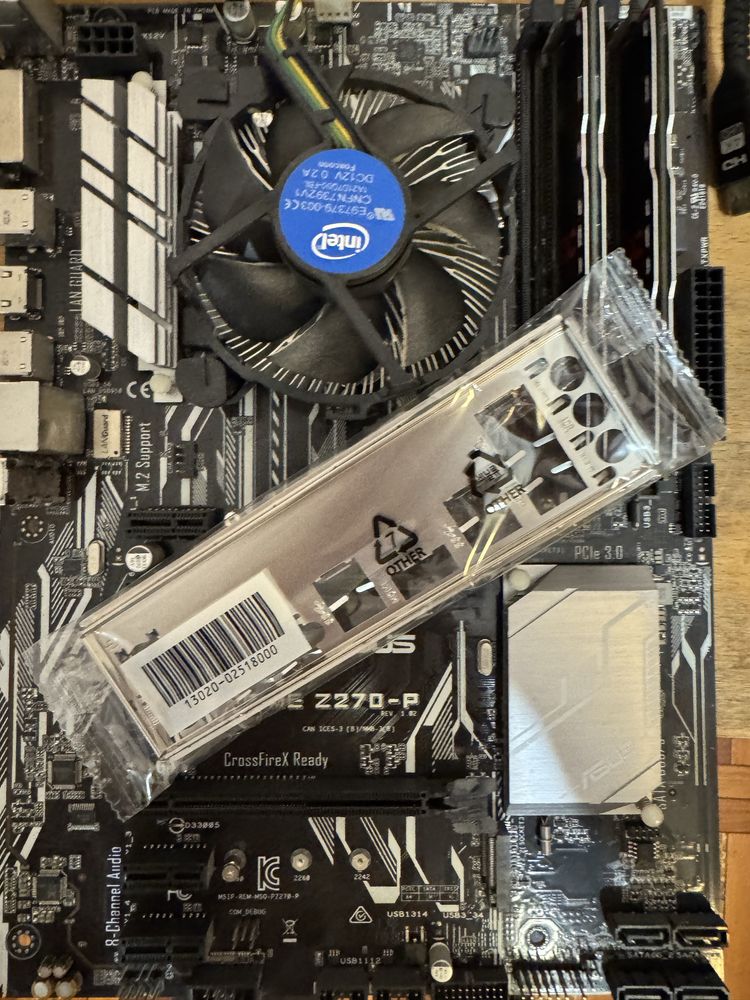 Комплект: ASUS Z270-P + i7 6700 (Xeon E3-1230 v5) + 16GB DDR4