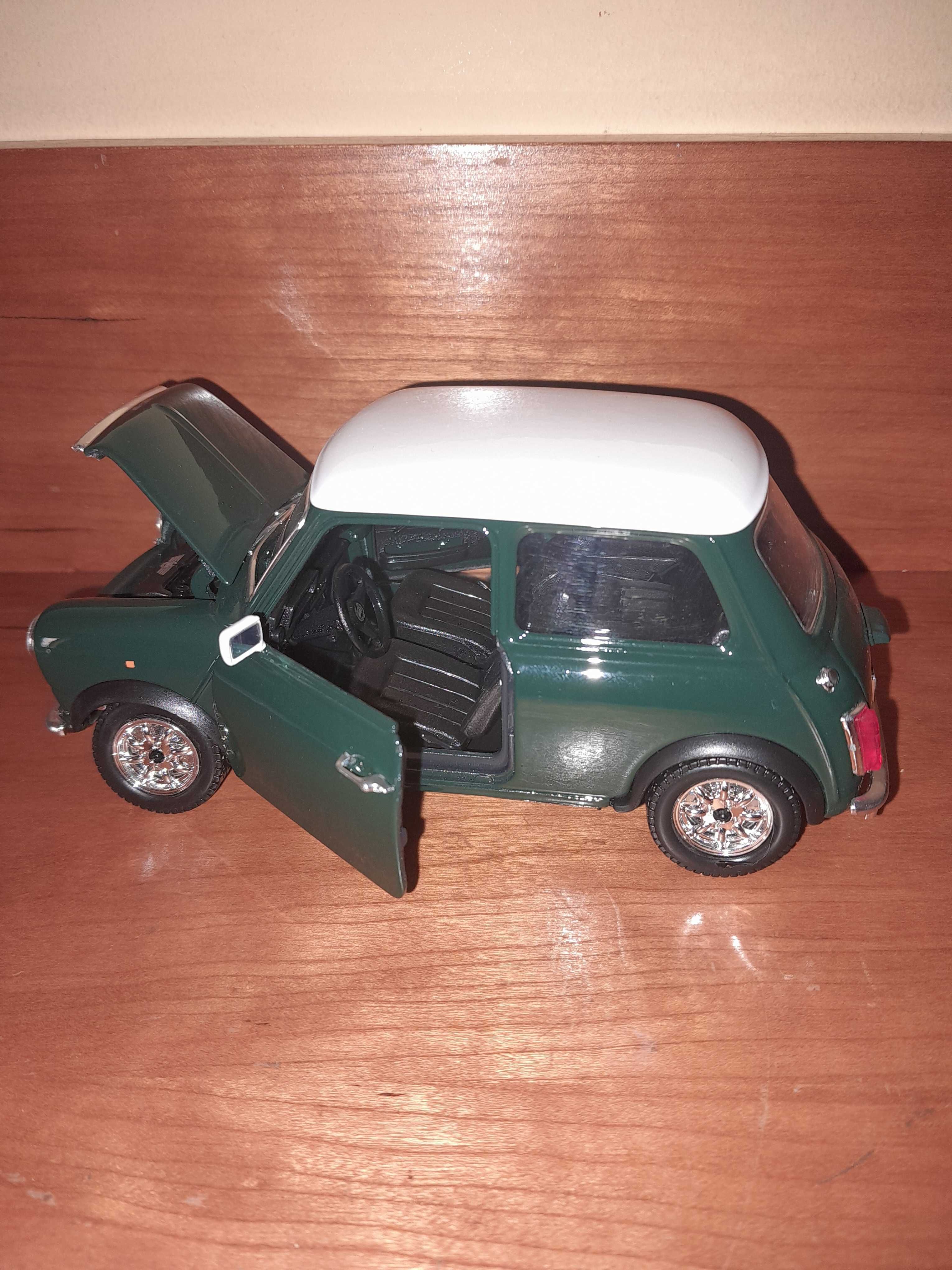 Mini Cooper escala 1.24