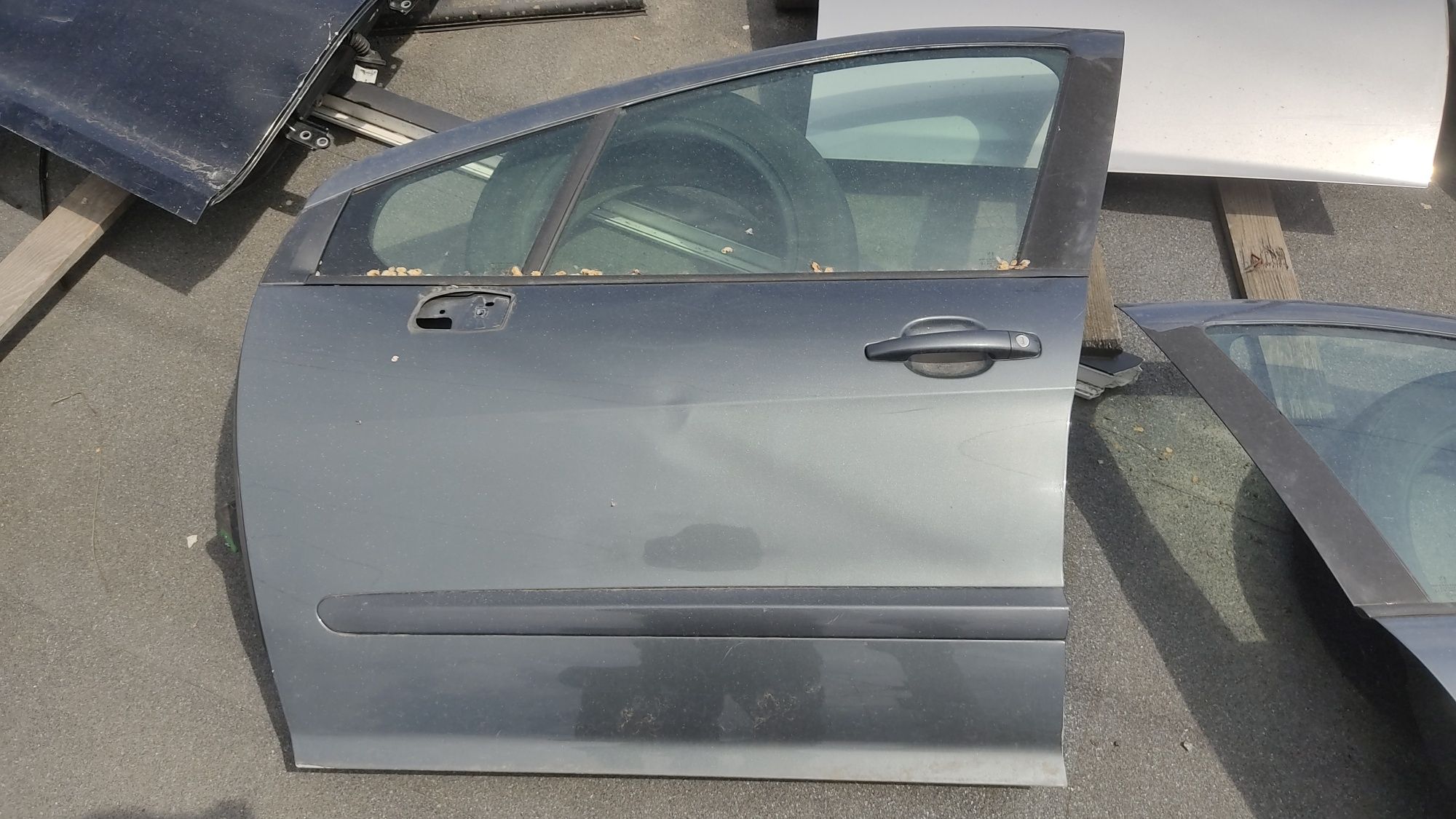 Діері дверь водительская Peugeot 308 2007-14