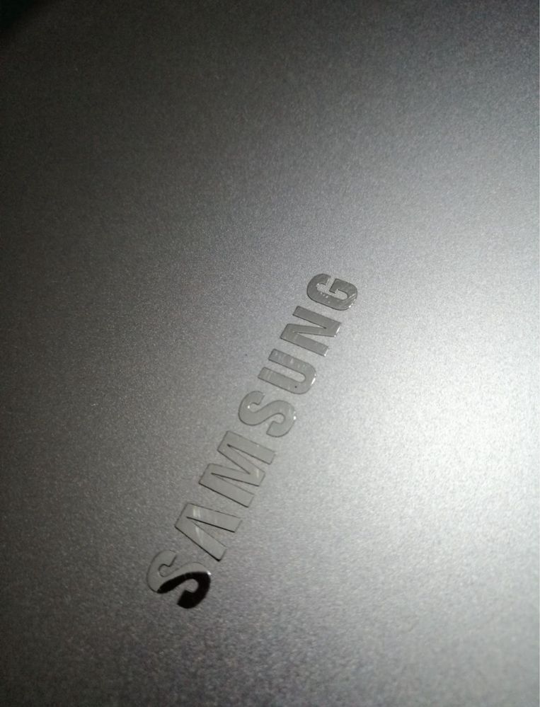 Portatil Samsung i5 140€