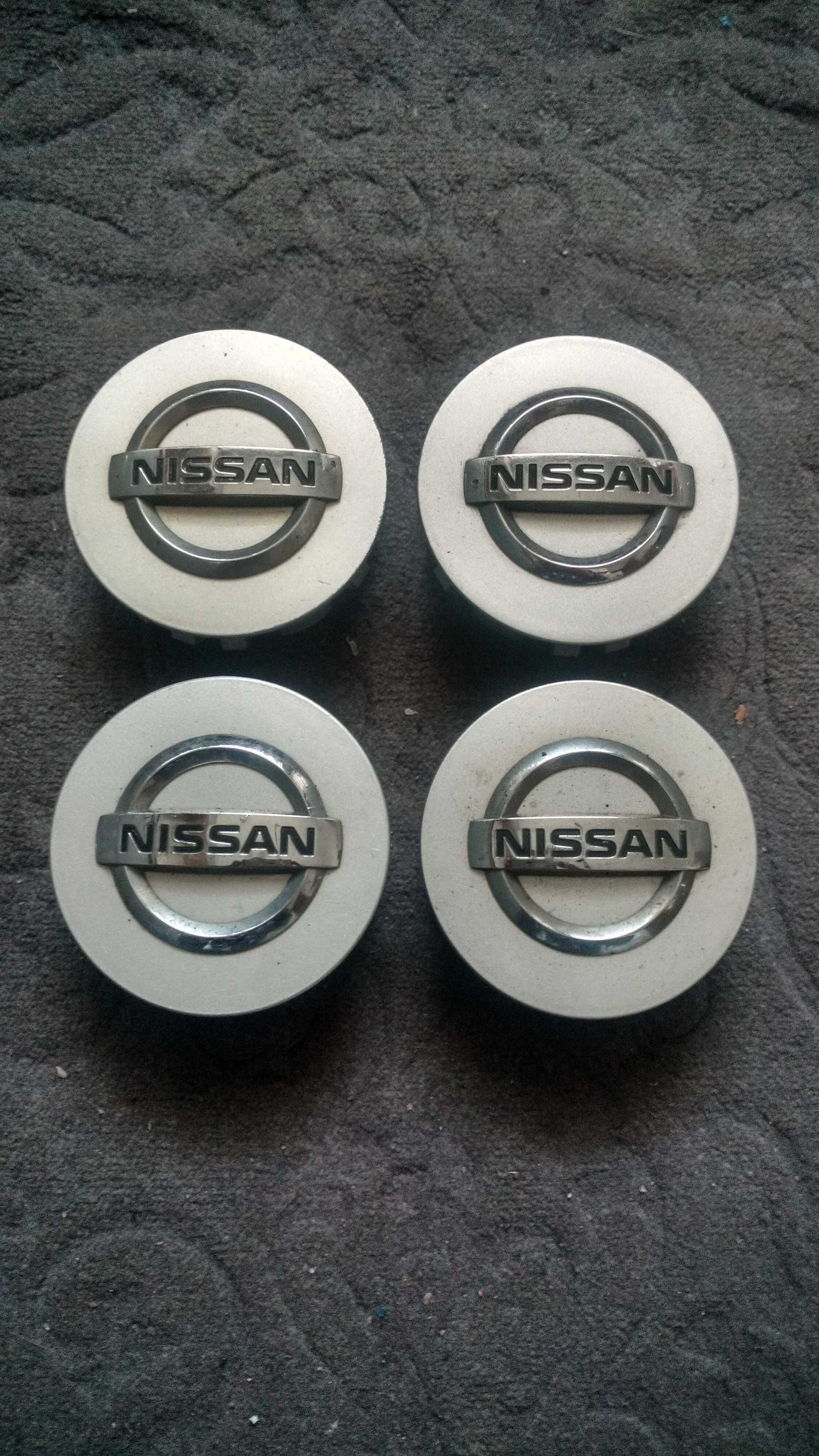 Dekielek alufelgi Nissan Navara 70mm x 63mm oryginał 40342EB210