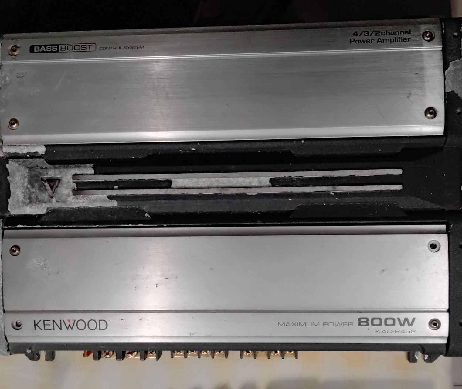 Amplificador auto Kenwood