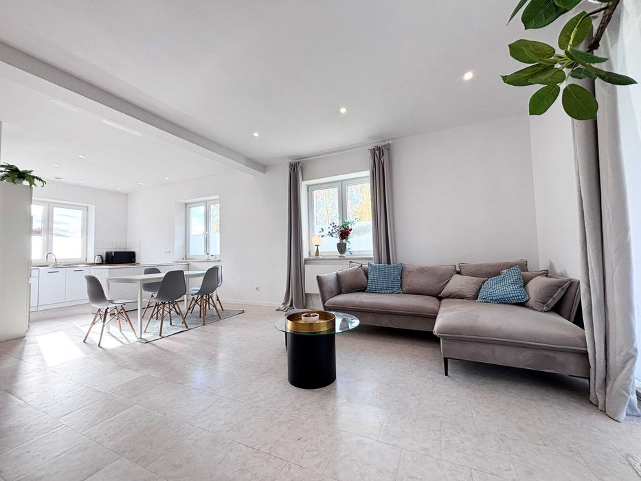 Dom wolnostojący – energooszczędny, fotowoltaika, gaz LPG - Jesionka