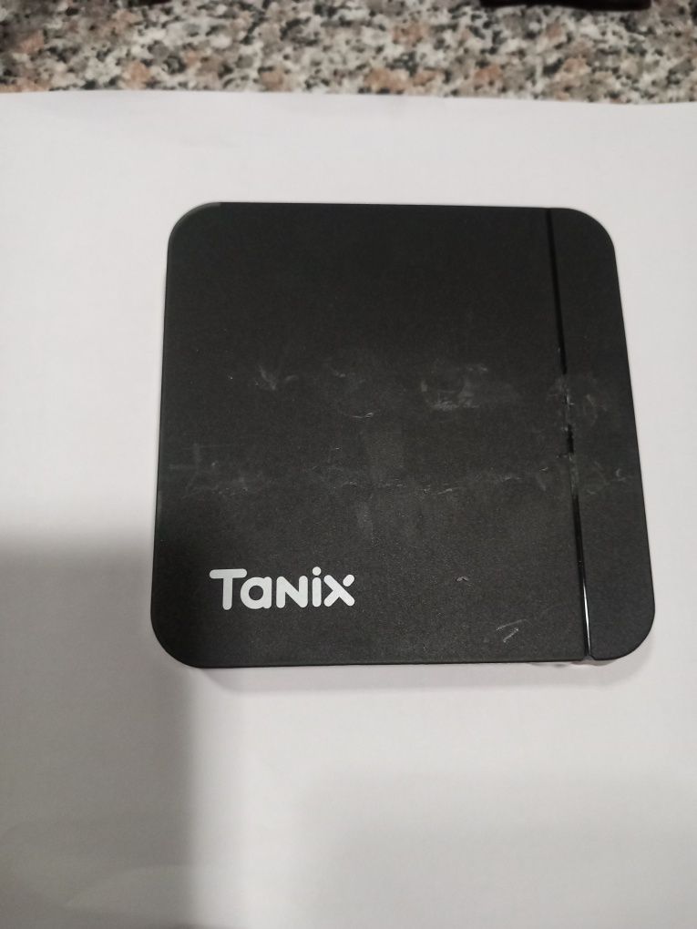 Box Android Tanix 4 GB/32GB