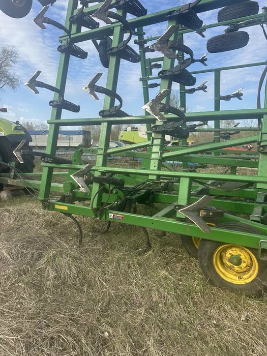 Культиватор John Deere 980