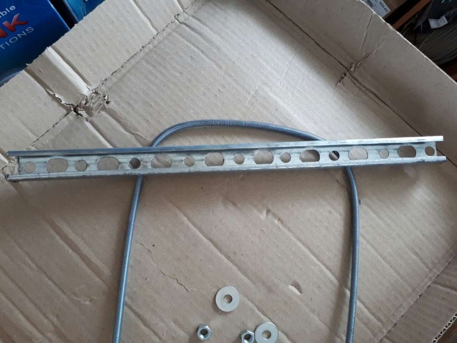 Продам траверсу (комплект кріплення)