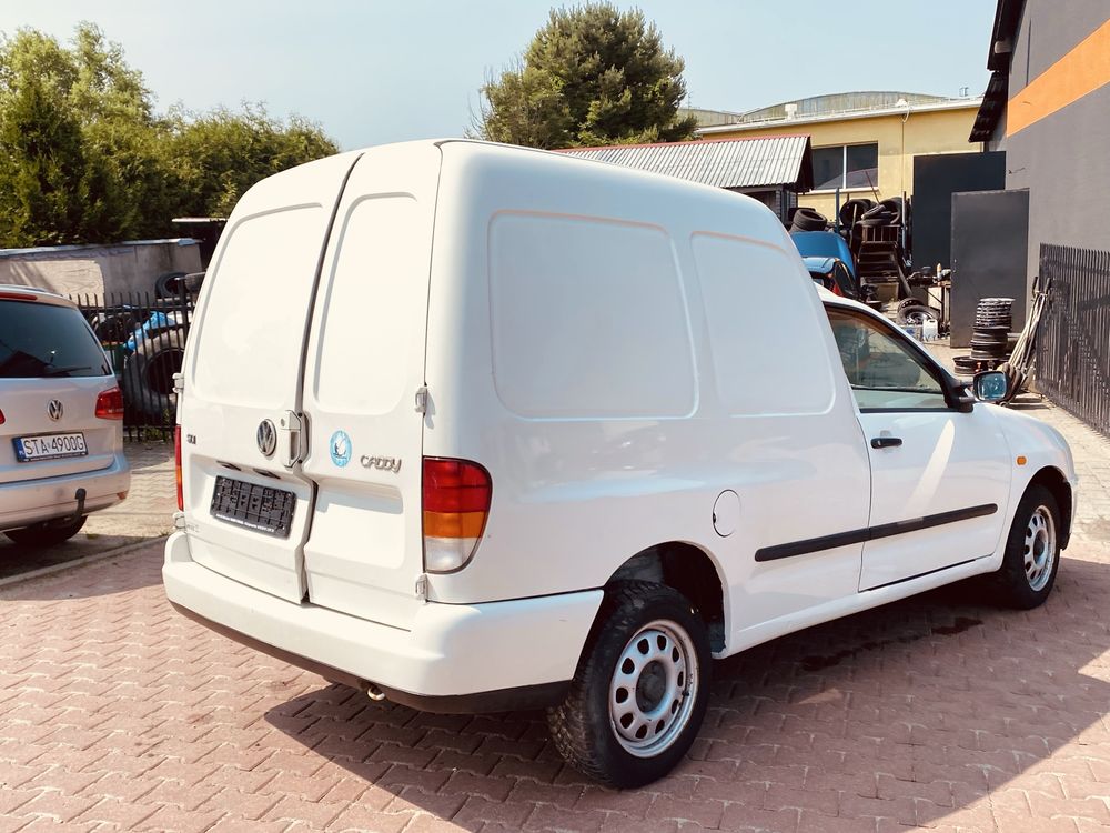 sprzedam vw caddy rok 2002 1,9sdi przeb 168tys