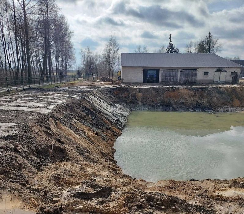 Wynajem koparki kopanie czyszczenie stawu odwodnienia