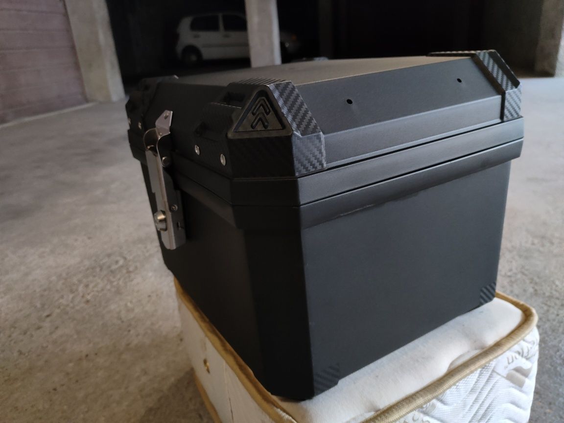 Topcase/ mala universal para mota NOVA