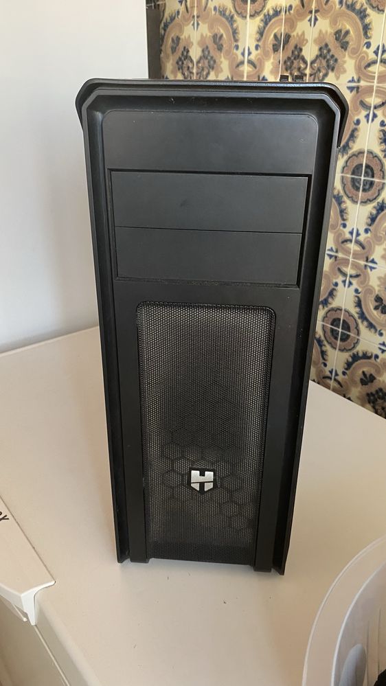 Pc Gamer- otimo estado