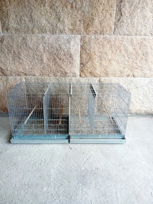 Varias gaiolas para ceder ou troca por aves