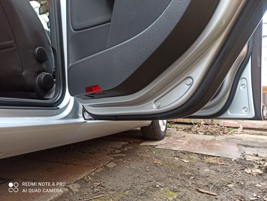 Volkswagen Golf 5 в гарному стані