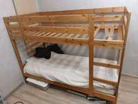 Ліжко двоярусне дерев'яне
