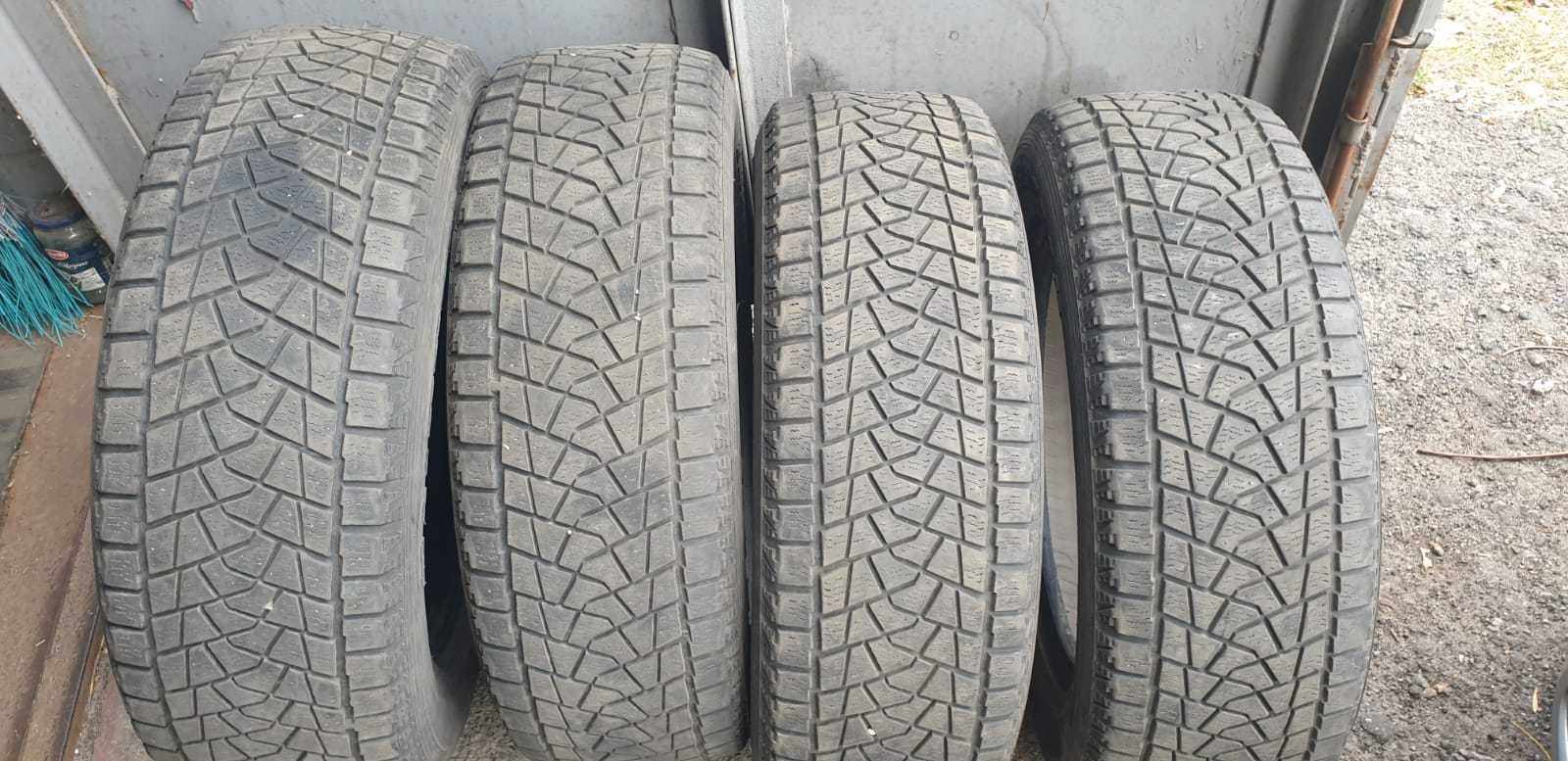 Шини зимові Bridgestone blizak 98Q 215/65 R16