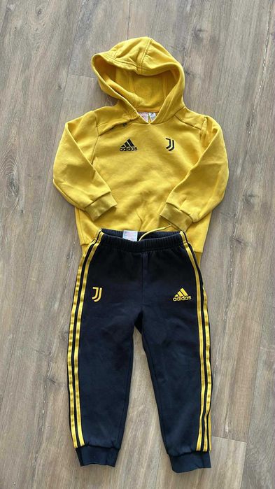 Dziecięcy dres Adidas Juventus - bluza i spodnie