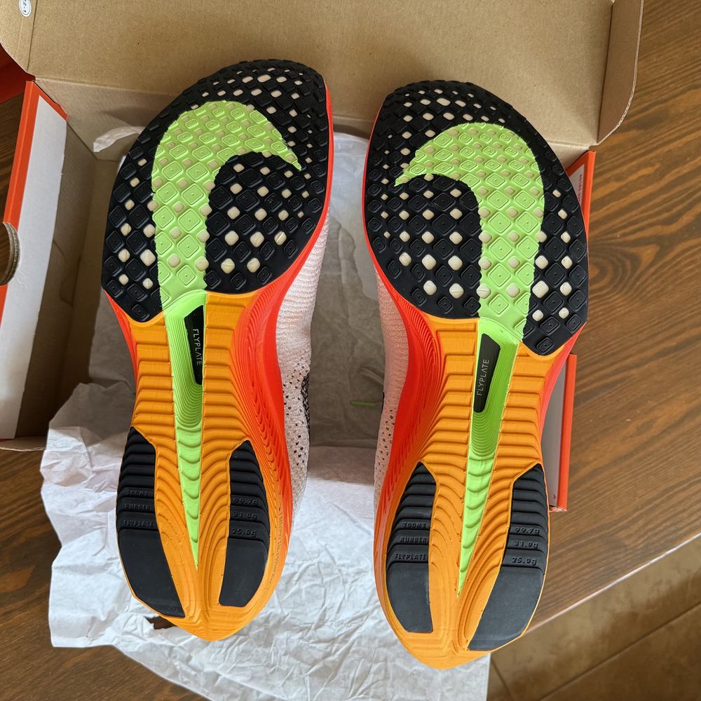 Нові Кросівки Nike ZoomX Vaporfly Next% 3(47.5/48.5/49.5)