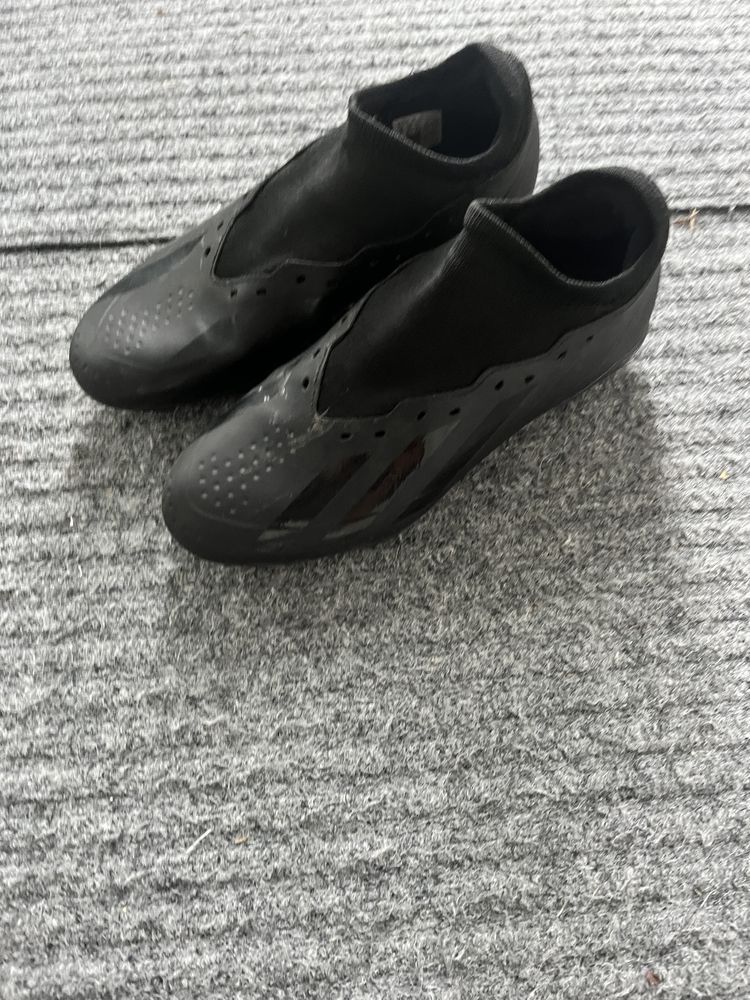 Korki adidas czarne