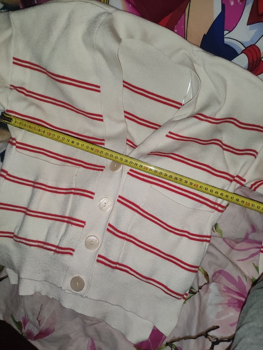 Śliczny biały sweterek w paski r. S Primark