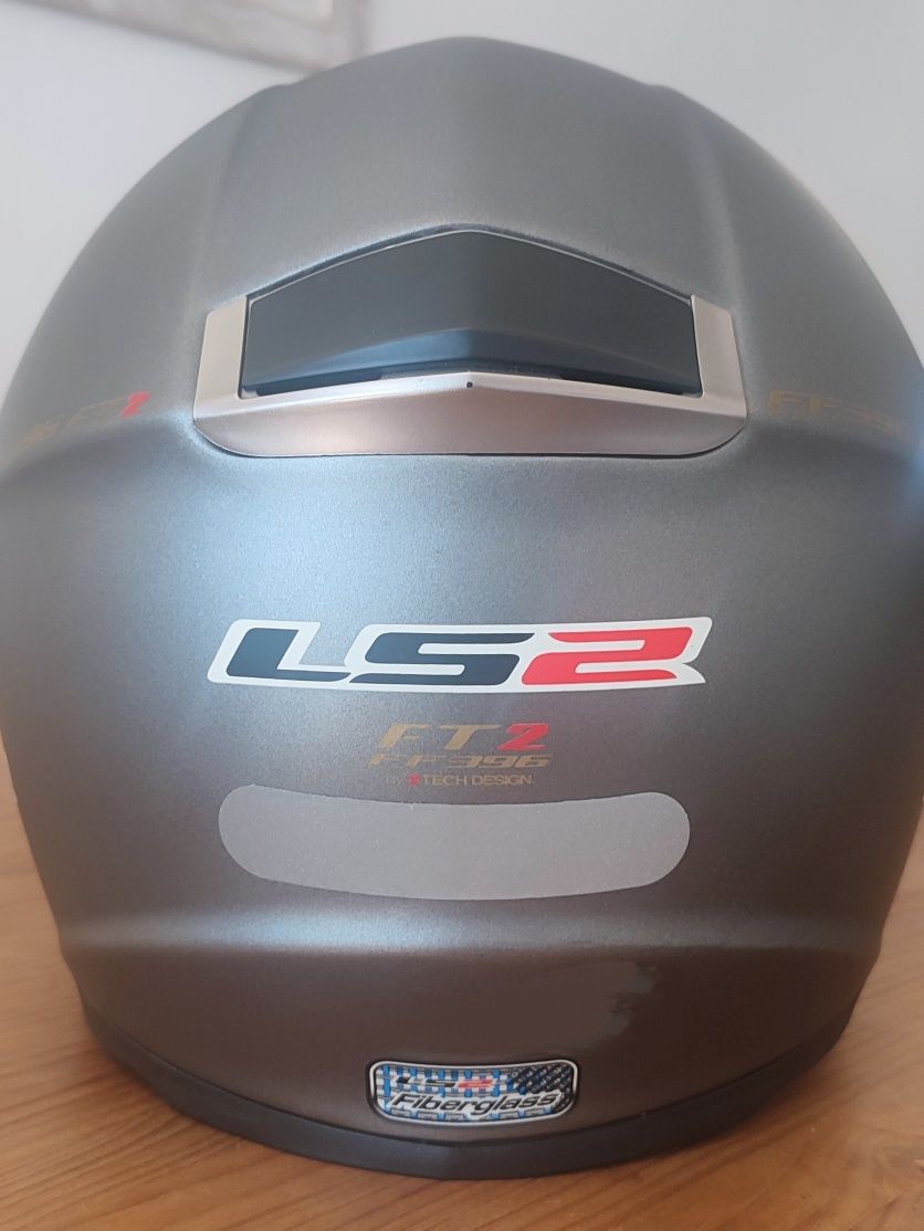 Capacete LS2 (integral)