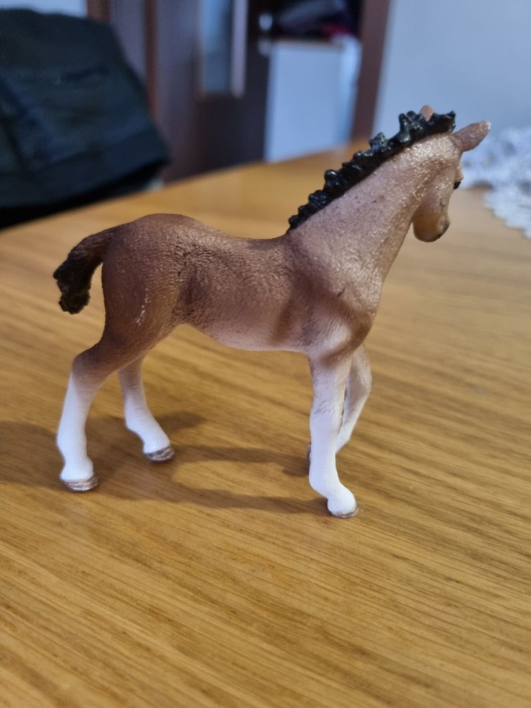 Źrebak schleich figurka