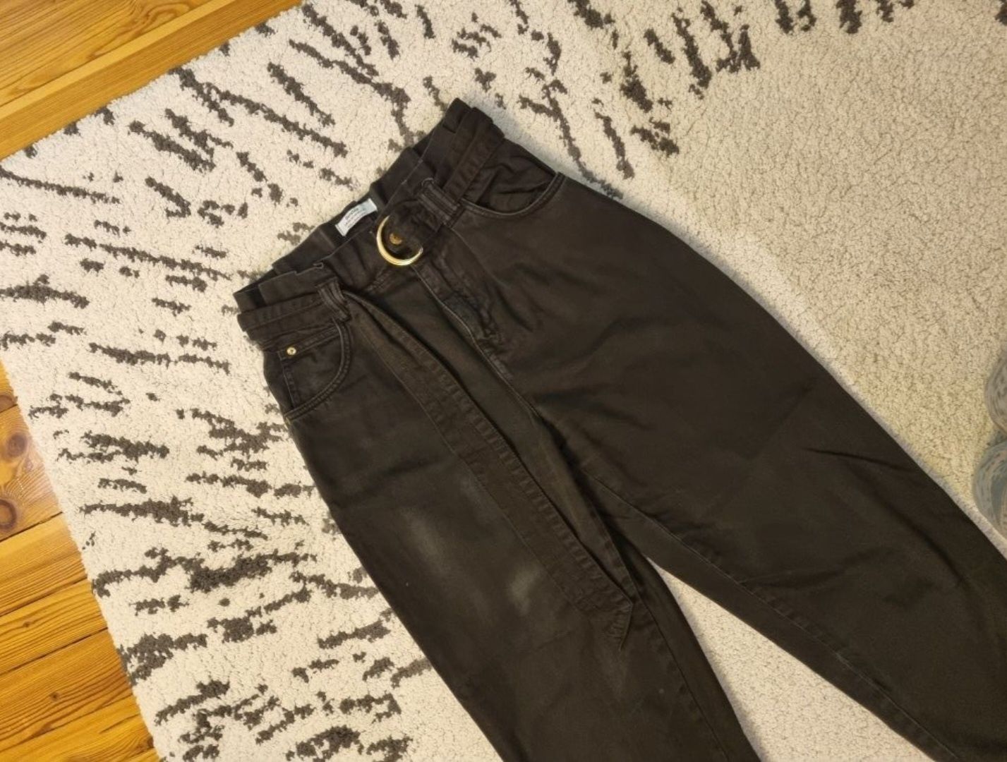 Czarne jeansy 36 S BERSHKA mom jeans dżinsy czarne spodnie