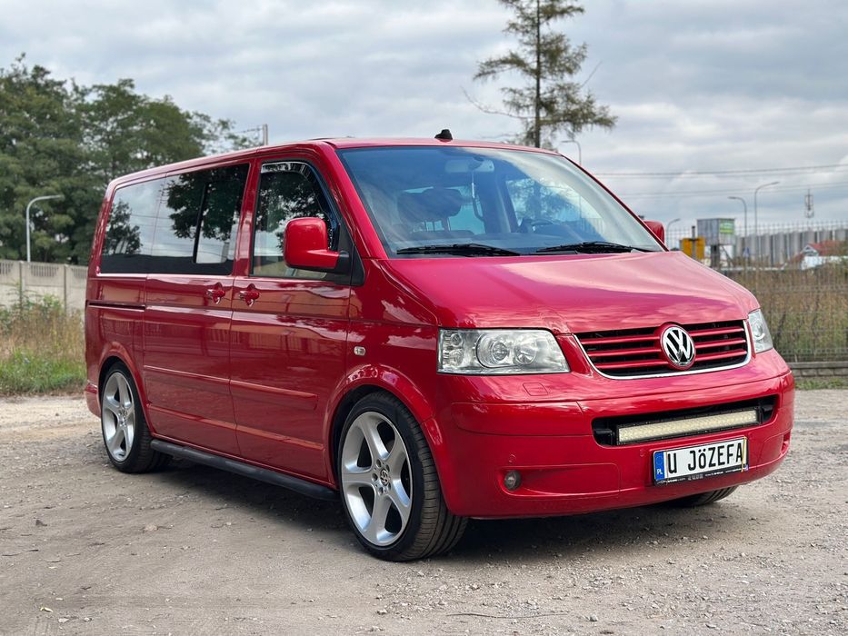 Volkswagen Multivan Full-opcja, ze Szwecji, łóżko, nowe opony, 7 miejsc