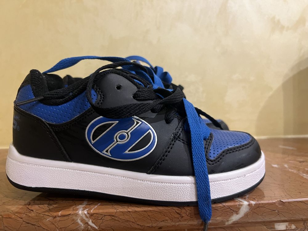 Роликові кросівки Heelys 33р кроссовки ролики кеди