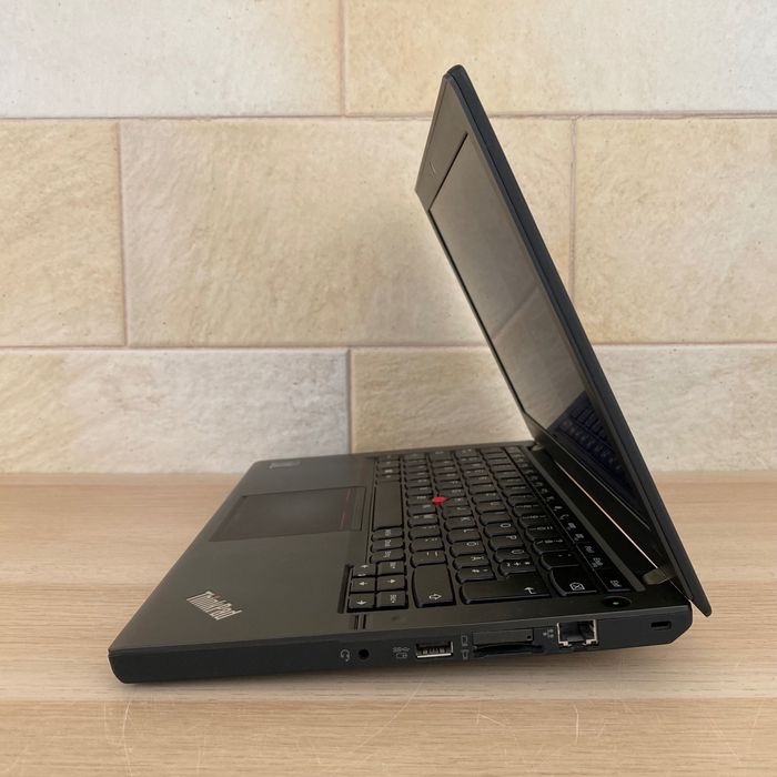 Computador portátil Lenovo Thinkpad X240 i5 8/240gb 12.5" c/carregador