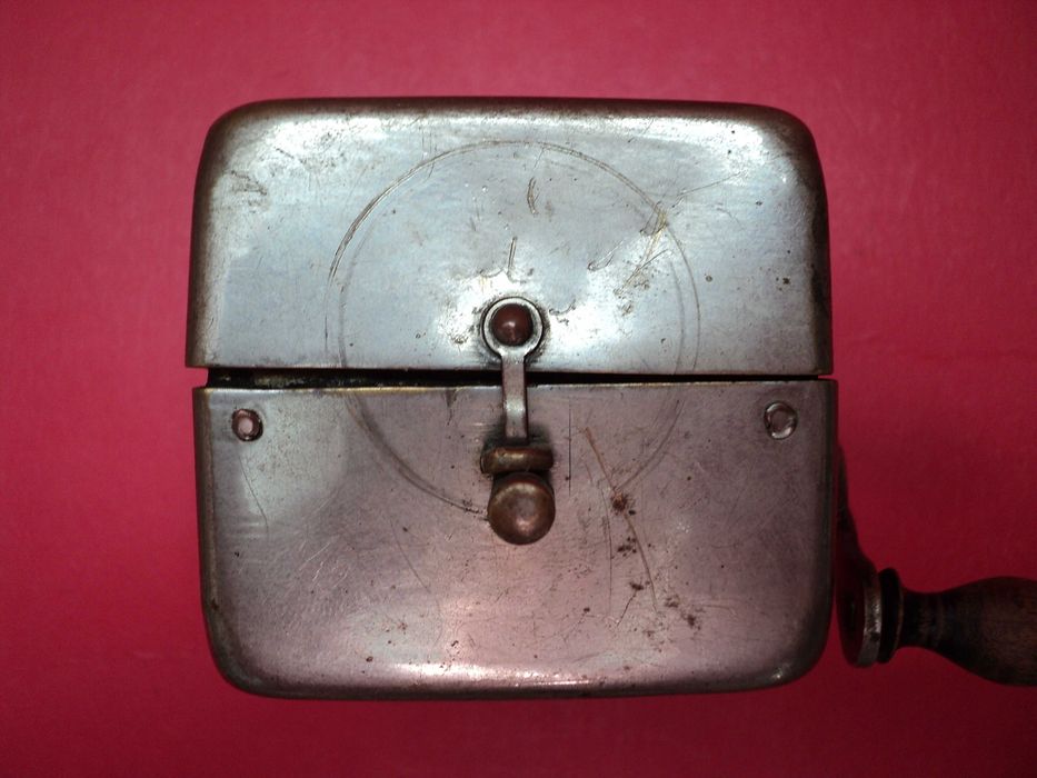 Gillette старинный инструмент для заточки лезвий