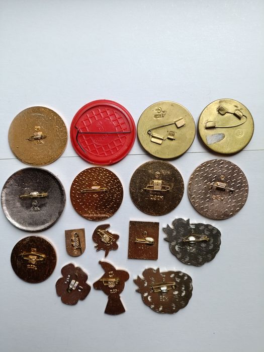 Значки в ассортименте б/у 40гр