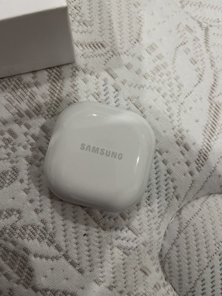 Galaxy Buds 2 Samsung