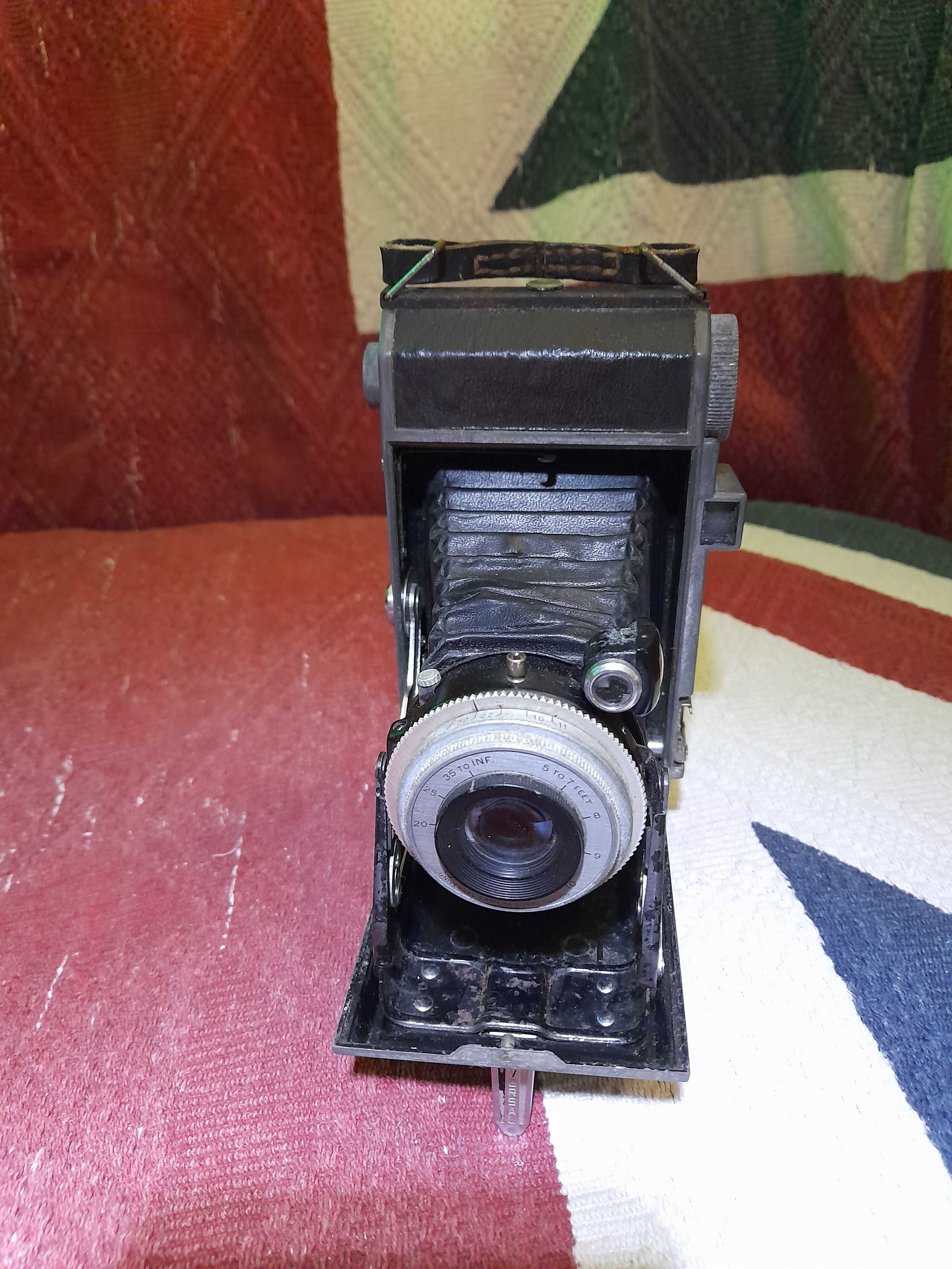 Máquina fotográfica anos 30´s  Roamer I Universal made in U.S.A. Usada