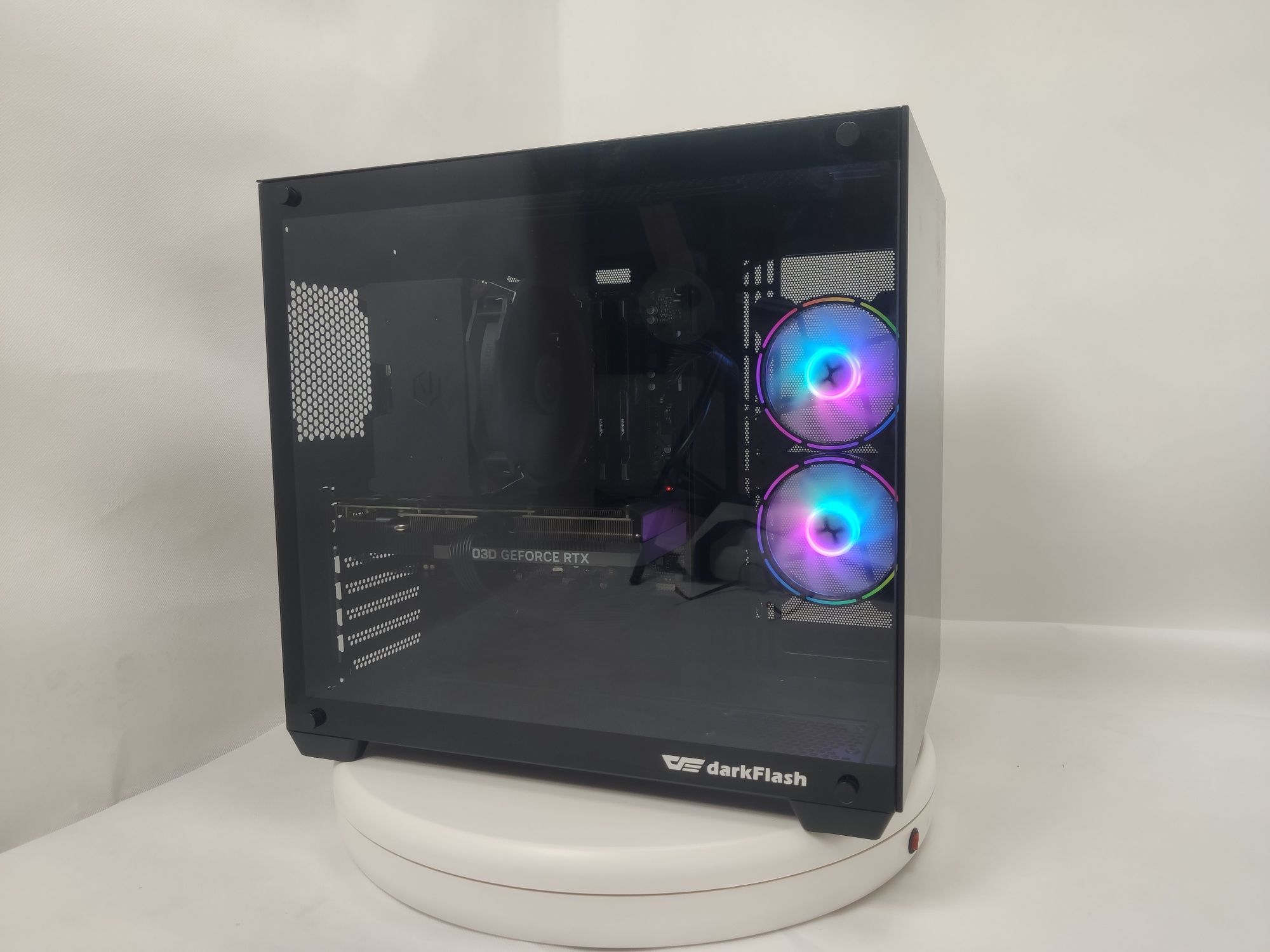 Komputer Gamingowy Ryzen 7 9800X3D,RTX 5070,32 GB,SSD,Win 11,USDT