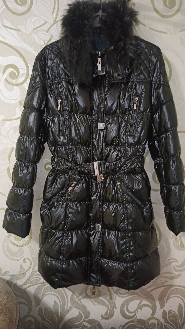 Продам зимнее пальто Италия