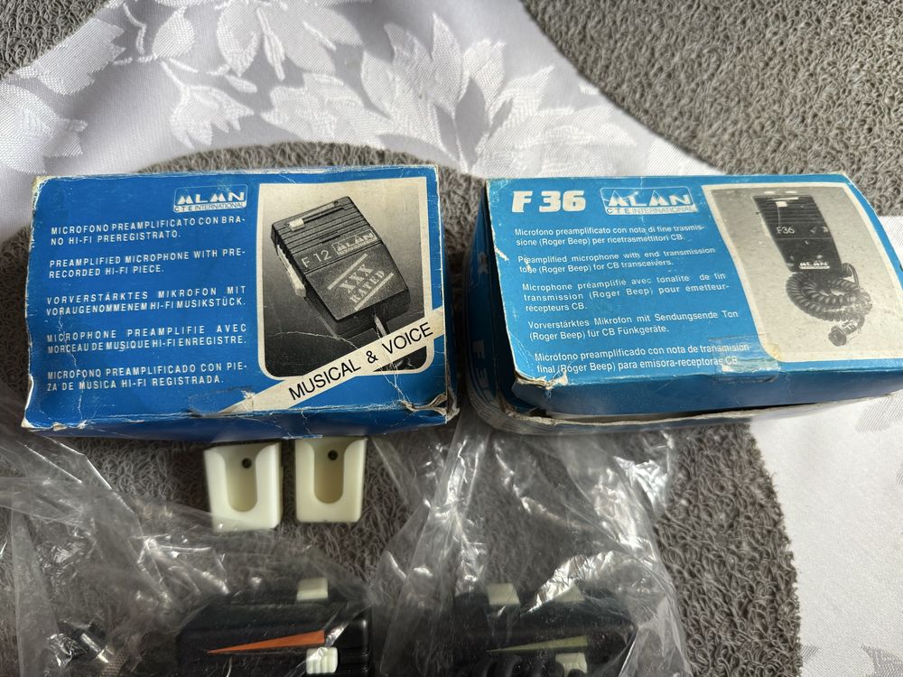Dwa mikrofony cb-radio Alan F36 i F12
