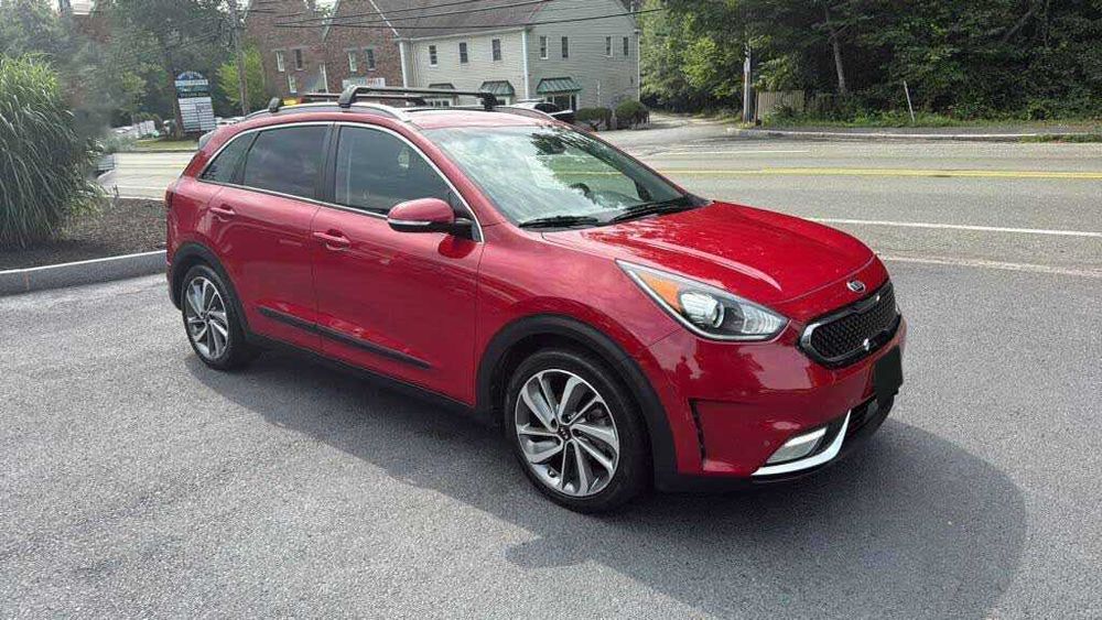 Kia Niro Touring      2018